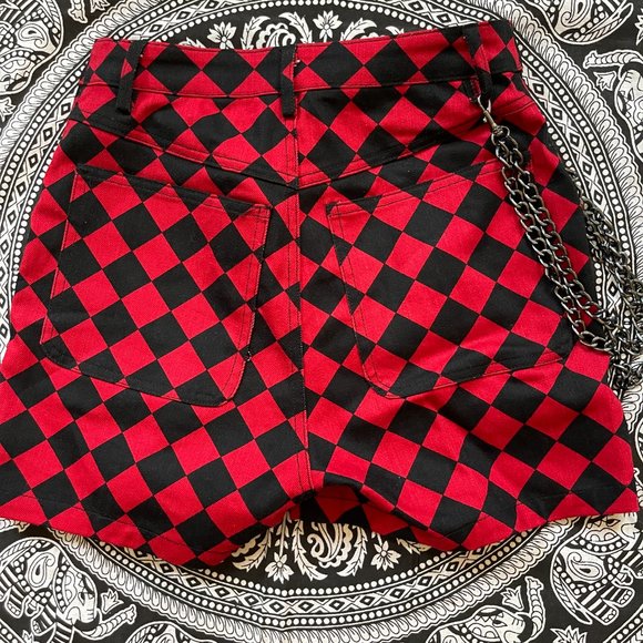 Black Friday Checkmate Shorts with Chain Size 6 Woman - Picture 3 of 3